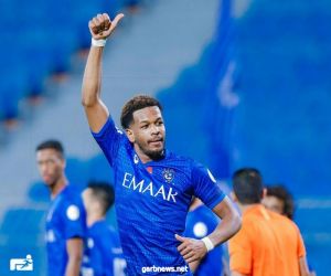 الهلال يتغلب على العين بصعوبة