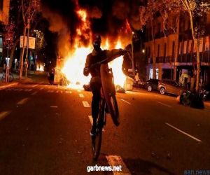 مظاهرات عنيفة في إسبانيا احتجاجا على إجراءات مكافحة كورونا