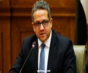 أزمة  بين وزير السياحة المصري  مع الصحفيين