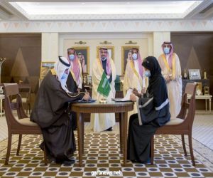 الأمير فيصل بن مشعل يشهد توقيع اتفاقية بين جمعية بنيان النسائية وجمعية الإسكان الأهلية بالقصيم