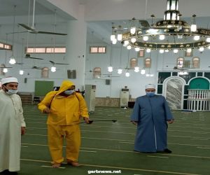 مدير مديرية أوقاف الجيزة على رأس حملة لنظافة وتعقيم المساجد