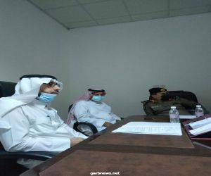 محافظ أبو عريش يرأس اجتماع لجنة السلامة المرورية بالمحافظة