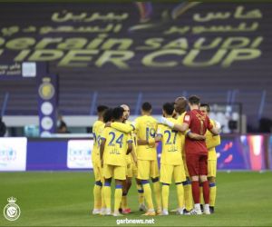 النصر يحطم غريمه الهلال بثلاثية نظيفة ويتوج بطلاً للسوبر السعودي