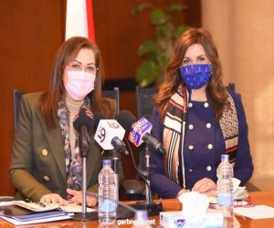 وزيرتا الهجرة والتخطيط تطلقان مبادرة "أصلك الطيب" لمشاركة المصريين بالخارج بـ"حياة كريمة"