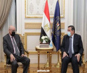 وزير الدولة للإعلام، المصرى يستقبل رئيس قطاع الإعلام والاتصال بجامعة الدول العربية