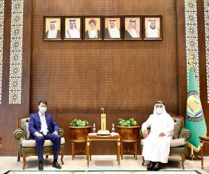​الأمين العام لمجلس التعاون وسفير جمهورية كازاخستان لدى المملكة العربية السعودية يبحثان أوجه التعاون والسبل الكفيلة بتعزيزها