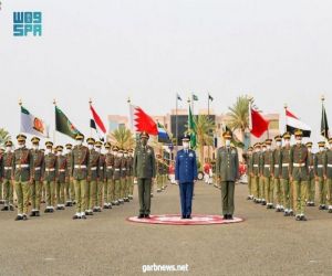 رئيس #هيئة_الأركان_العامة يرعى حفل تخريج الدفعة الثامنة عشر من طلبة كلية الملك عبدالله للدفاع الجوي.