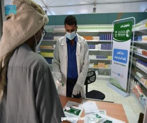 مركز الطوارئ لمكافحة الأمراض الوبائية في حجة يقدم خدماته لـ 950 مستفيداً خلال أسبوع بدعم من مركز الملك سلمان للإغاثة.
