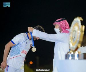 سمو وزير الرياضة يُتوِّج فريق الحزم ببطولة دوري الأمير محمد بن سلمان للدرجة الأولى