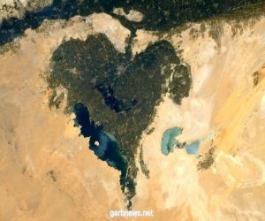 على شكل قلب.. رائد فضاء فرنسي يهدي والدته صورة مذهلة أُلتقطت من الفضاء لمدينة مصرية