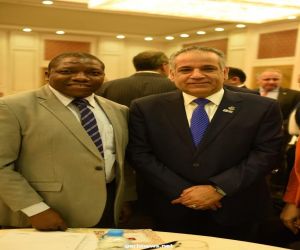 "رجال الأعمال المصريين يجتمعون بوزير الاستثمار التنزاني بالقاهرة "