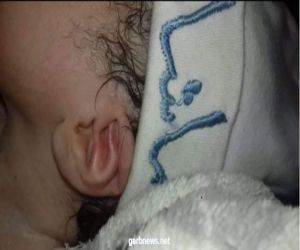 ولادة طفلة في خنشلة الجزائرية تحمل شكل لفظ الجلالة في أذنيها