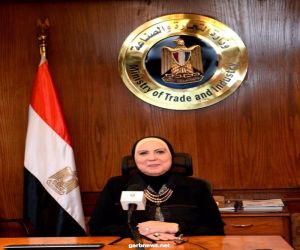 نيفين جامع وزيرة التجارة والصناعة : 8 محاور لرد أعباء الصادرات المصرية