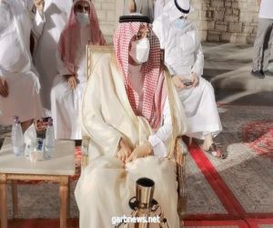 الأمير مشعل بن ماجد والأمير سعود بن جلوي يقدمان العزاء لأسرة الناغي والجمجوم