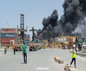 حريق هائل  بمدخل ميناء الجزائر