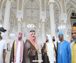 وكيل وزارة الشؤون الإسلامية يزور جامع الملك فيصل بغينيا