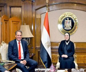 وزيرة التجارة تبحث مع "مرسيدس-بنز إيجيبت" سبل تعزيز استثماراتها في السوق المصري