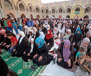 #تحت_الأضواء :  ملايين المسلمين يحتفلون بعيد الفطر دون قيود