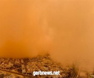 توقف حركة الطيران بمطار الكويت الدولي مؤقتًا بسبب موجة غبار