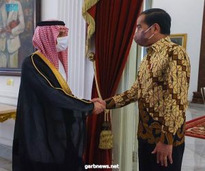 رئيس إندونيسيا يستقبل وزير الخارجية ويبحث معه العلاقات الثنائية بين البلدين
