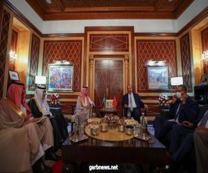 سمو وزير الخارجية يلتقي رئيس مجلس المستشارين المغربي