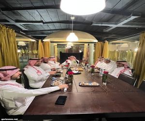 مدير فرع  هيئة الصحفيين السعوديين بالجوف يجتمع برؤساء اللجان استعداداً لليوم الوطني "92"