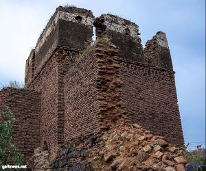 قلعة "الحمى" .. صرح تاريخي مطل على ضفاف وادي ضمد