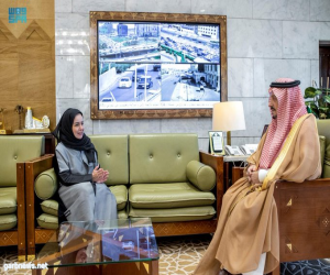 سمو أمير منطقة الرياض يستقبل رئيس هيئة حقوق الإنسان.