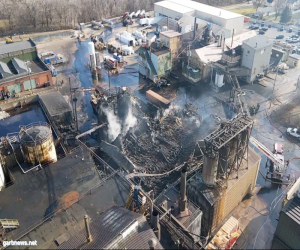 نشوب حريق في مصنع للكيماويات بولاية إيلينوي الأمريكية
