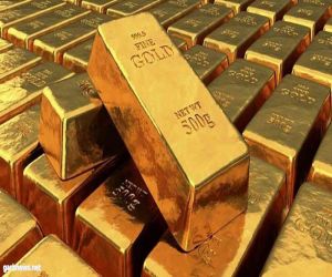 أسعار الذهب تتراجع بضغط من ارتفاع الدولار