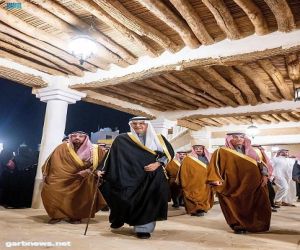 سمو الأمير بدر بن عبدالمحسن يزور سوق المسوكف وبيت البسام التراثي بعنيزة