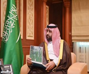 سمو الأمير محمد بن عبدالعزيز يطلع على استعدادات انطلاق مهرجاني عسل جازان والبن السعودي