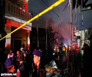 مصرع 17 شخصاً بحريق مستودع وقود في إندونيسيا