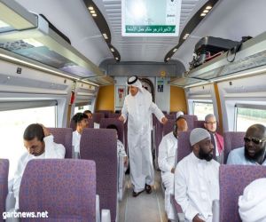 وزير النقل يستقل قطار الحرمين السريع  من محطة (جدة) إلى (المدينة) ويقف على خدمات القطارات خلال شهر  رمضان المبارك