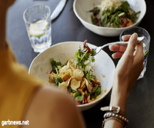 منها السلطة.. 3 أطعمة “مفاجئة” يمكن أن تصيبك بتسمم غذائي قد يهدد حياتك