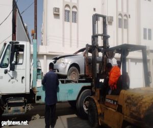بلدية بيشة تعزز جهود تحسين المشهد الحضري بإزالة ١٨٠ مركبةً تالفةً