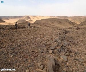 علماء َمن فريق الآثار السعوديين والدوليين يعثرون على احدى أقدم المنشآت الحجرية في جبل الظلّيات بمنطقة الجوف