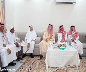 نائب أمير مكة يعزي في وفاة بطل “مداهمة وكر المخدرات” بجدة