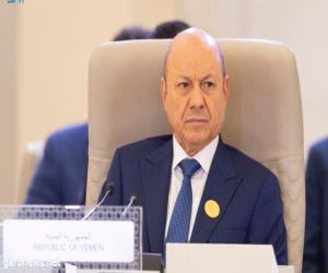 رئيس مجلس القيادة اليمني يدعو الدول العربية إلى دعم جهود الحكومة اليمنية لإنعاش الاقتصاد وتفعيل مبادرات استئناف العملية السياسية