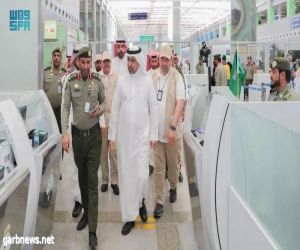 وزير الصحة يزور صالة "#مبادرة_طريق_مكة" في مطار الملك عبدالعزيز.