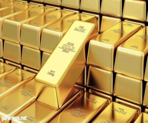 انخفاض الدولار يعزز جاذبية الذهب