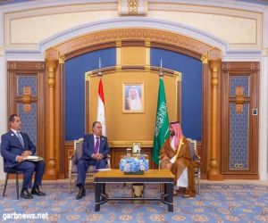 سمو ولي العهد يلتقي رئيس طاجيكستان على هامش انعقاد القمة الخليجية مع دول آسيا الوسطى