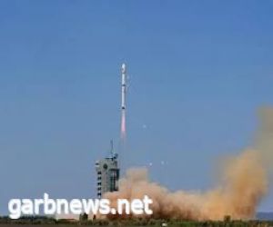 الصين تطلق القمر الاصطناعي "فنغيون-3 06" إلى الفضاء
