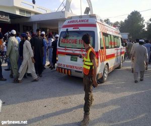 مقتل 11 عاملاً في انفجار قنبلة شمال غرب باكستان