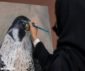 تشكيليون يُبدعون بالرسم الحي أمام زوار معرض الصقور والصيد السعودي الدولي