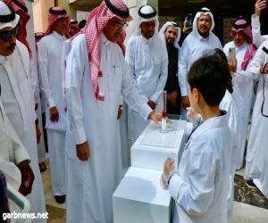 مدير تعليم الطائف  يدشن معرض التجارب الكيميائية بالتزامن مع الأسبوع العربي للكيمياء 2023 م
