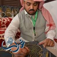 الخط العربي يستهوي زوار الجنادرية في بيت مكة المكرمة