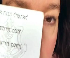 الفنانة الإسرائيلية تظهر أوراقا تثبت جنسيتها