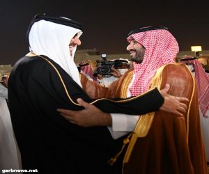 أمير قطر يتقدم مستقبلي صاحب السمو ولي العهد محمد بن سلمان