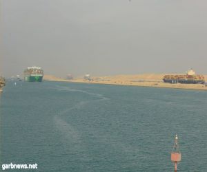 رئيس هيئة قناة السويس يؤكد انتظام حركة الملاحة وعبور 77 سفينة بحمولات 4 ملايين طن